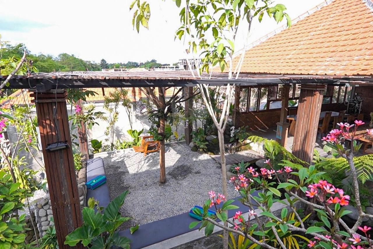 Green Bali Guest House Munggu エクステリア 写真